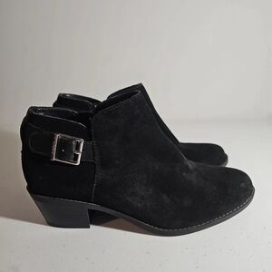 Vionic Black Suede Comfort Ankle Booties with Buckle Size 6 Zippered 322 Millie